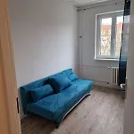 Share Apartment 192